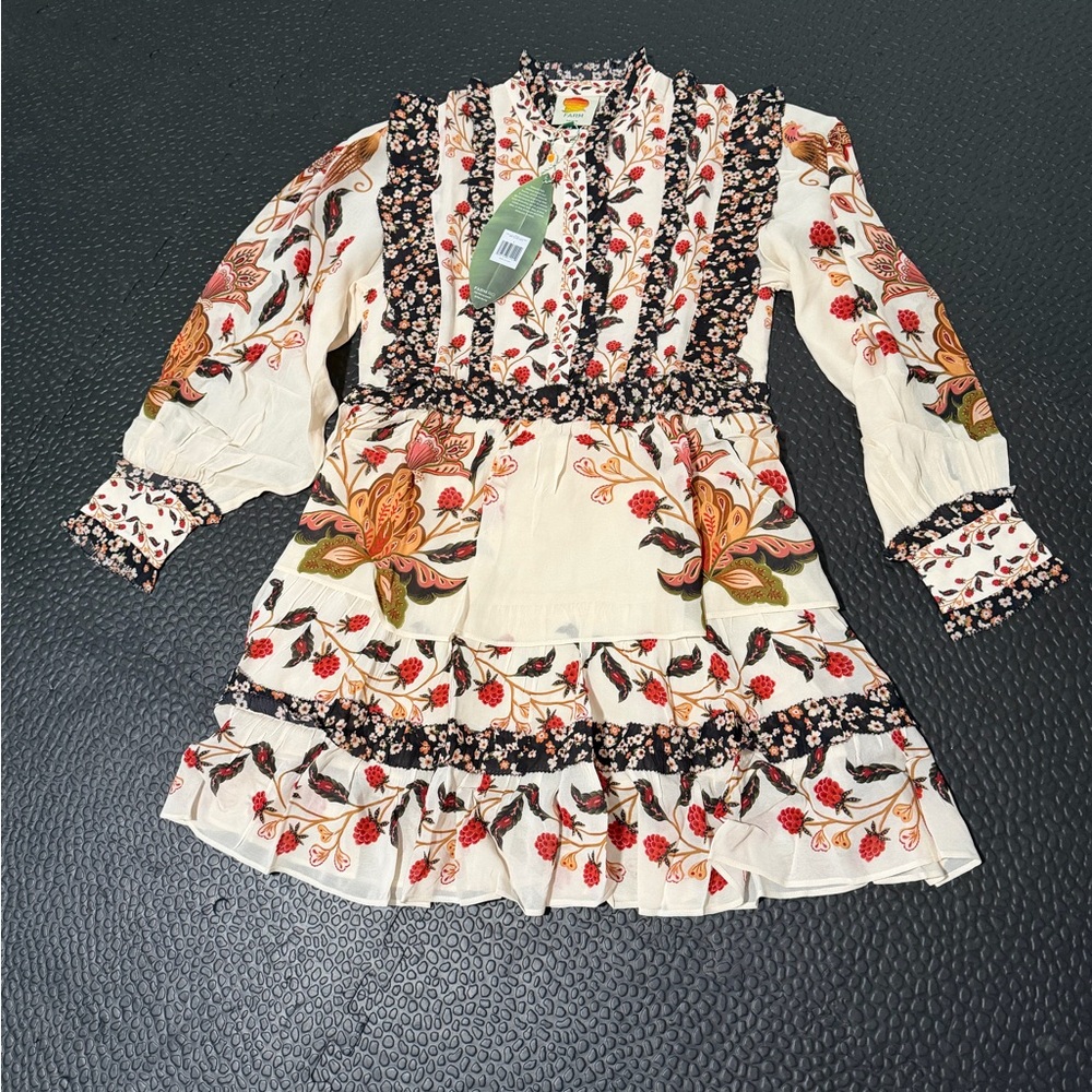 BRAND NEW Farm Rio. Never worn. With tags. Size small - Picture 9 of 9